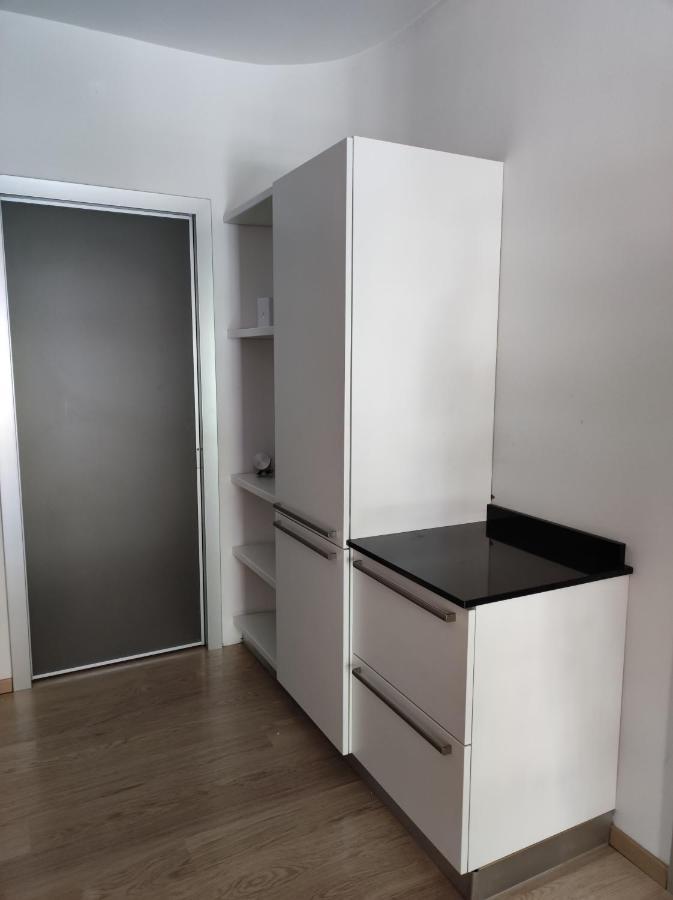Appartamento Qu4Ttro Riva del Garda Esterno foto
